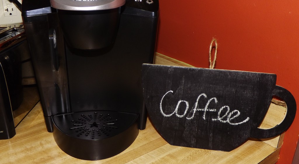 Chalkboard Paint on Wood&nbsp;Shapes