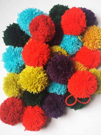 pom pom rug 3