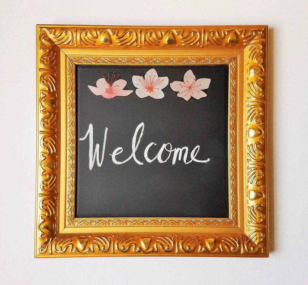 Turn a Mirror Into a&nbsp;Chalkboard