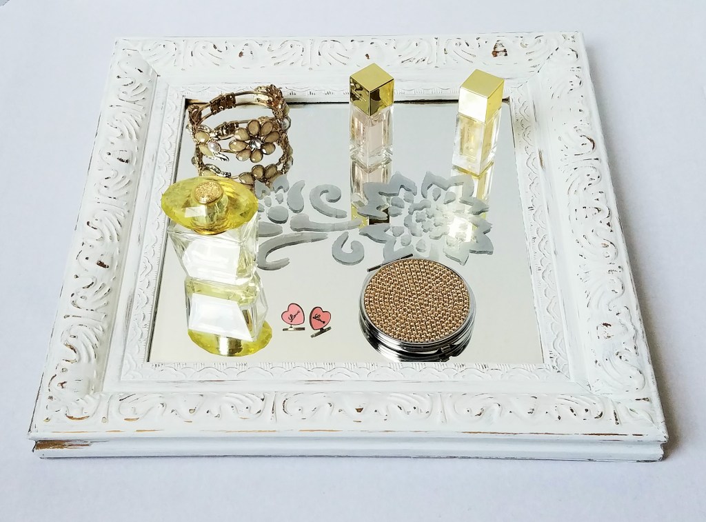 Turn a Framed Mirror Into a Vanity&nbsp;Tray