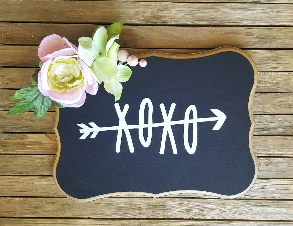 XOXO Valentine’s Day&nbsp;Sign