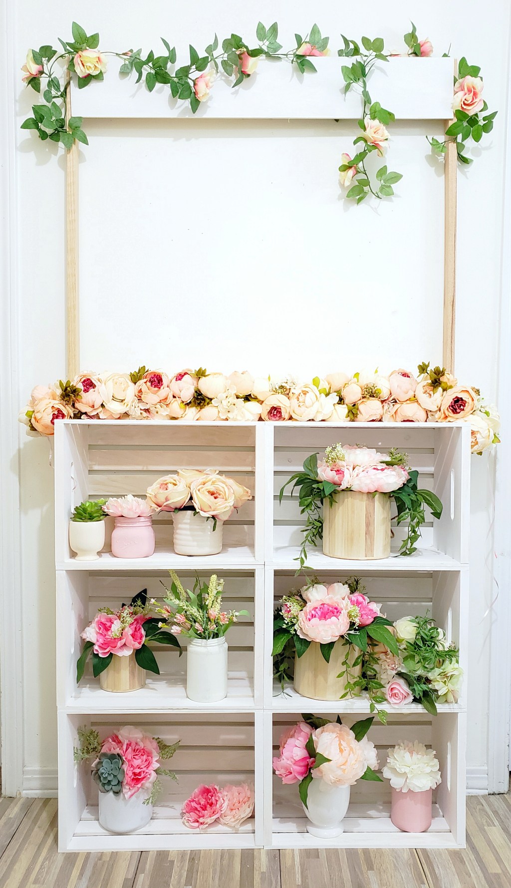DIY Crate Flower&nbsp;Stand
