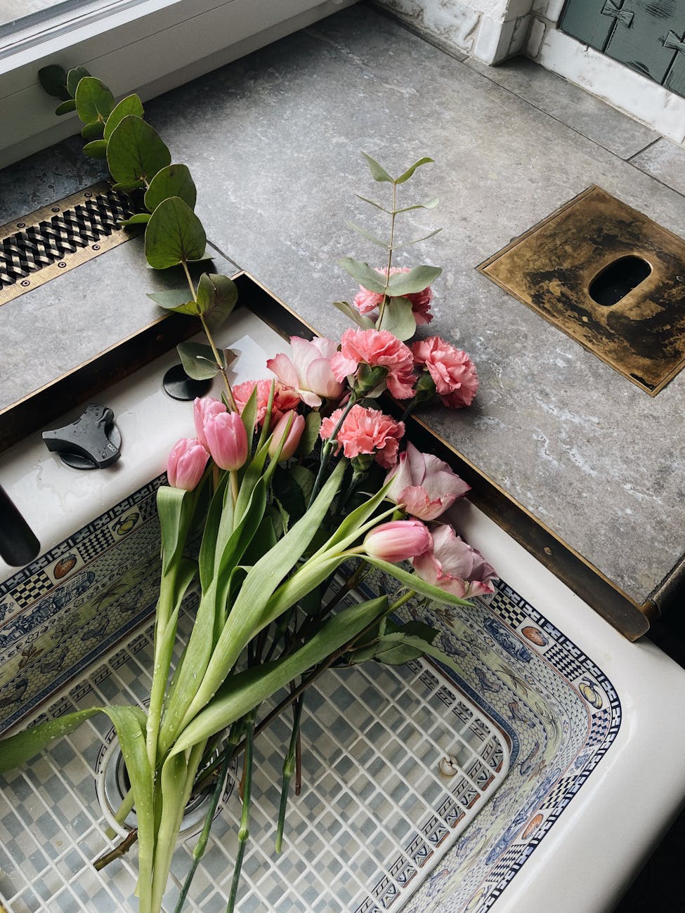 Understanding Stone Hardness & Cutting for Home&nbsp;Decor