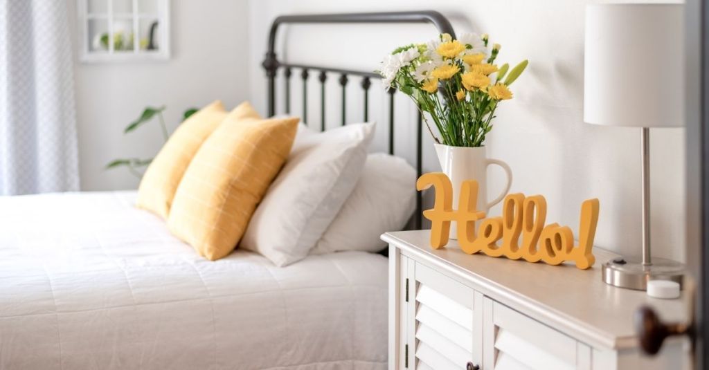 Small Changes To Make Your Guest Room More Inviting